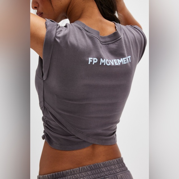 NWT Free People x FP Movement Hot Shot Logo Crossover Set in Dark Shadow - Picture 2 of 16